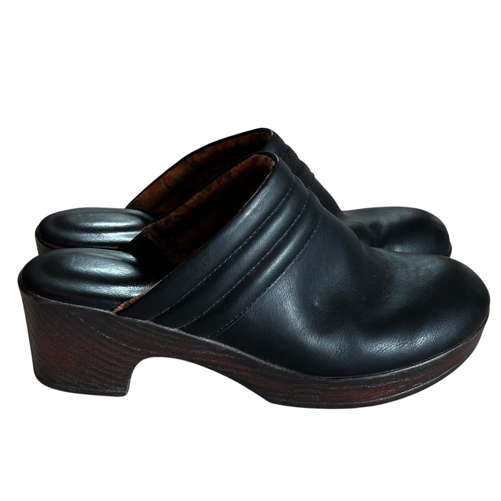 B.O.C. Black Platform Clogs Women's 8M
